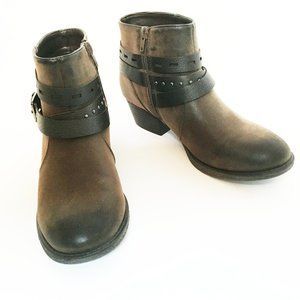 Vintage 7 Eight Booties Size 8.5